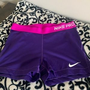 Nike Pro athletic shorts W so Lg